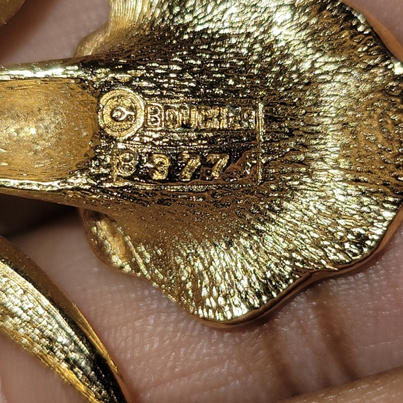 Vintage Signed BOUCHER "Orchid" Gold Plated Brooch 8377P - Picture 4 of 4